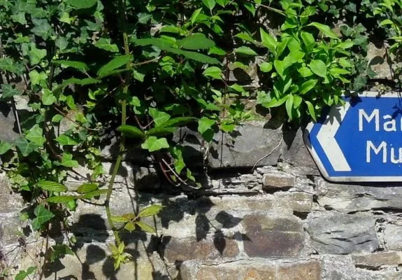 Maritime sign